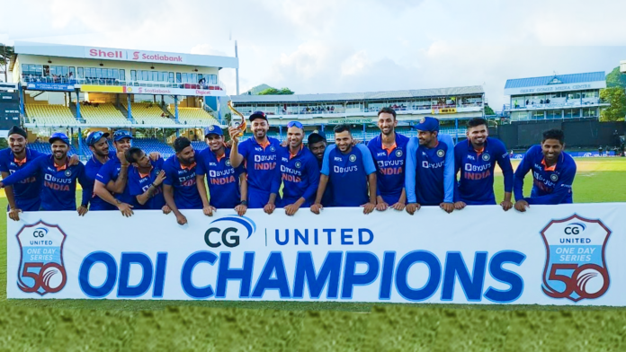Indian team with the ODI trophy
