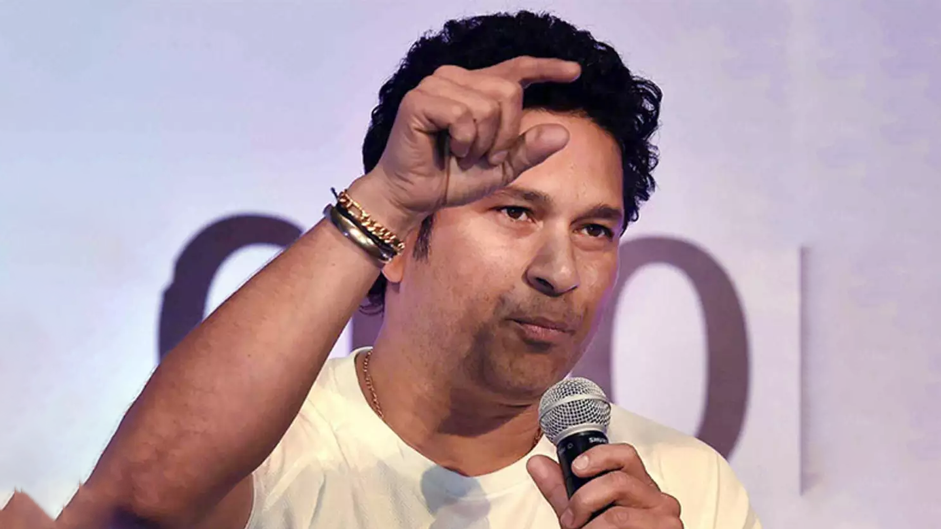 Indian cricket moving on right track, says Sachin Tendulkar - India Today