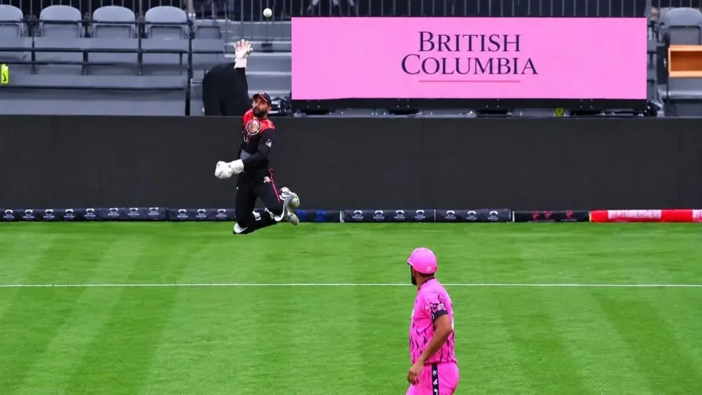 Wide Ball Goes for 6